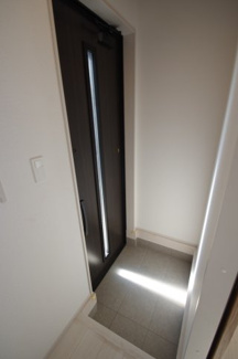 【玄関】 | 【仲介手数料無料！！】日野市日野本町4丁目　新築戸建て（全5棟）4号棟　4580万円