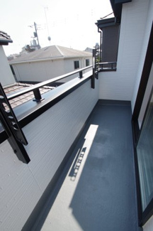 【バルコニー】 | 【仲介手数料無料！！】日野市日野本町4丁目　新築戸建て（全5棟）4号棟　4580万円