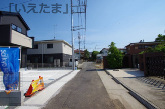 【前面道路含む現地写真】