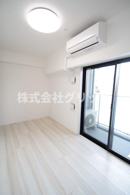 LEXE横濱阪東橋Ⅱの洋室