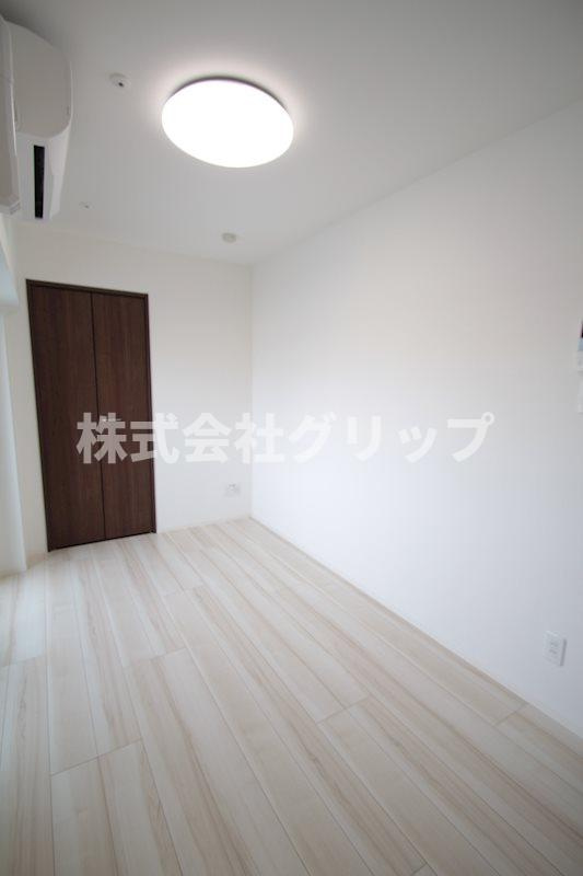 LEXE横濱阪東橋Ⅱの洋室