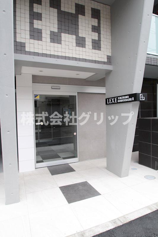 LEXE横濱阪東橋Ⅱのエントランス