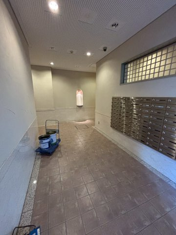 大阪市西区京町堀１丁目の賃貸マンションのロビー