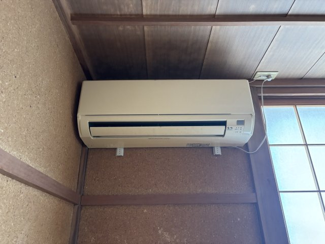 平吹町貸家の設備|エアコン3台完備