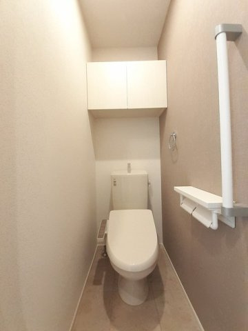 スタジオ　パコのトイレ|ゆったりとした空間のトイレです