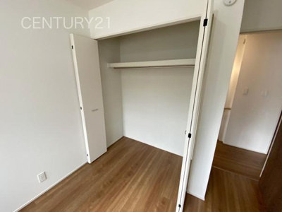 【収納】 | 前橋市三河町一丁目22 A号棟 | ハンガーパイプ付きクローゼットです。