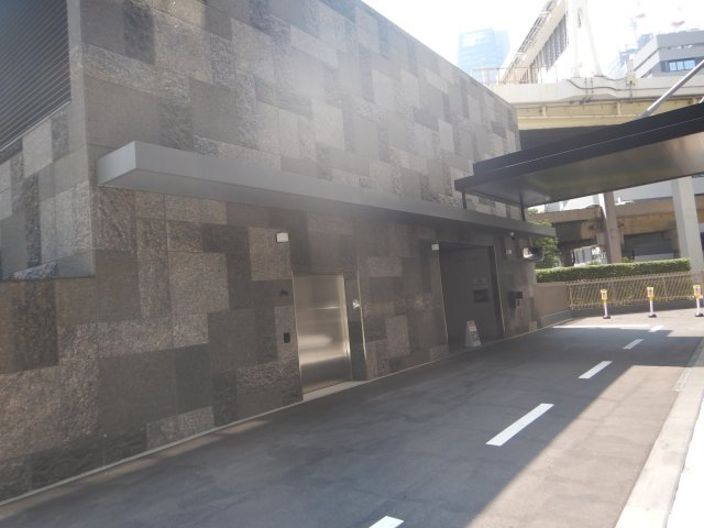 Brillia Tower浜離宮の駐車場