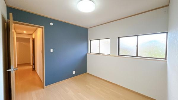出雲市湖陵町三部　中古戸建の洋室|1階洋室です。
