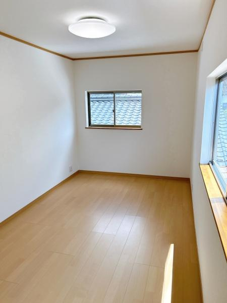 大田市大田町大田　中古戸建の洋室