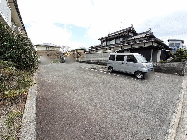 エスポワールの駐車場