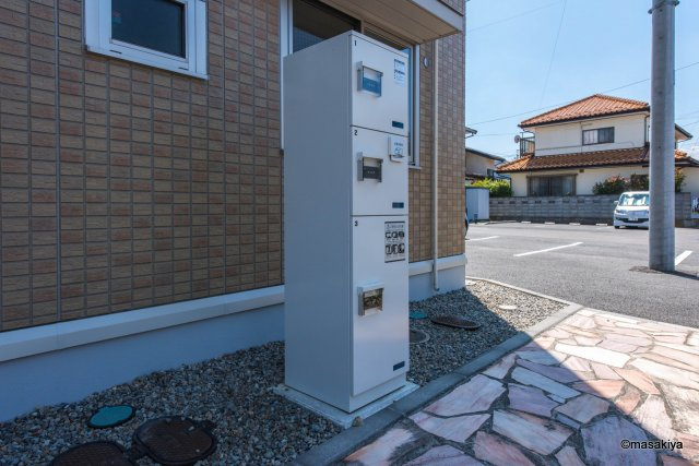 フルール･ド･ルージュのその他共用部分|宅配ボックス付きです。