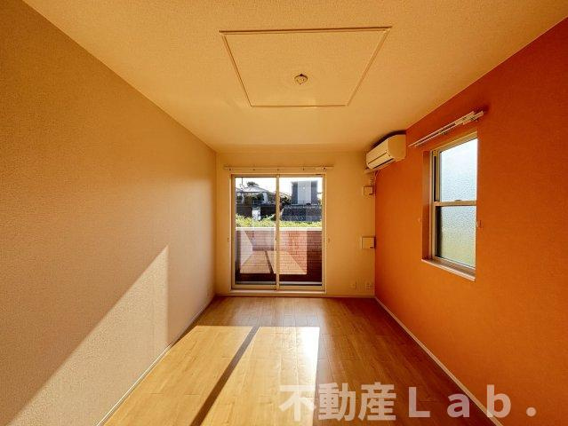 カサブランカⅡの居間・リビング