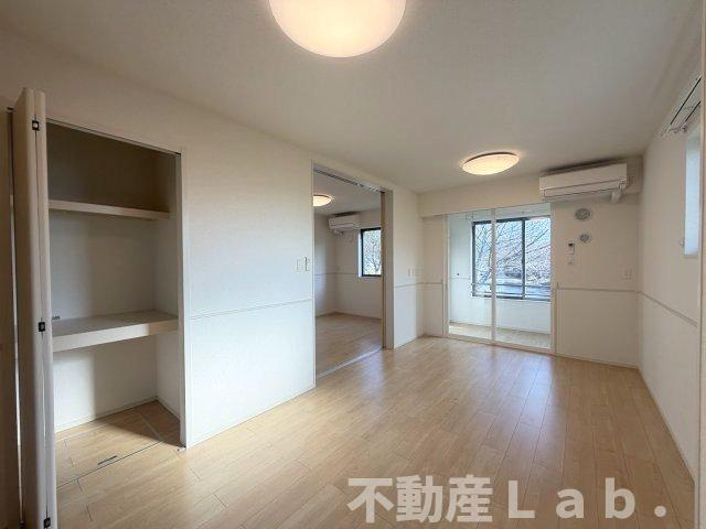 グローリー竹崎　Ⅲの居間・リビング