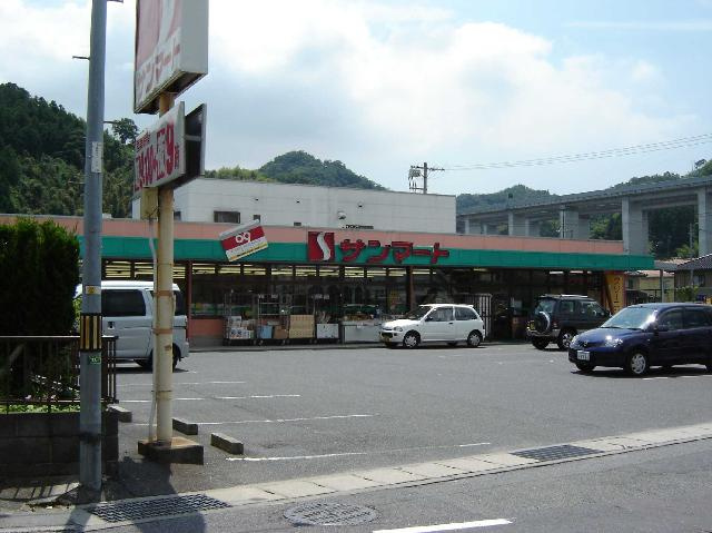 グランデルの周辺|サンマート上野店まで1,336ｍ