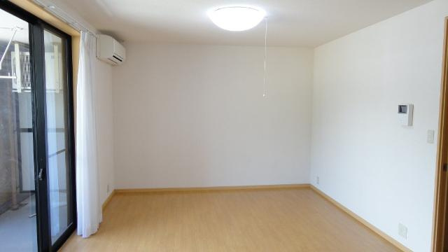 グランデルの居間・リビング|リビング