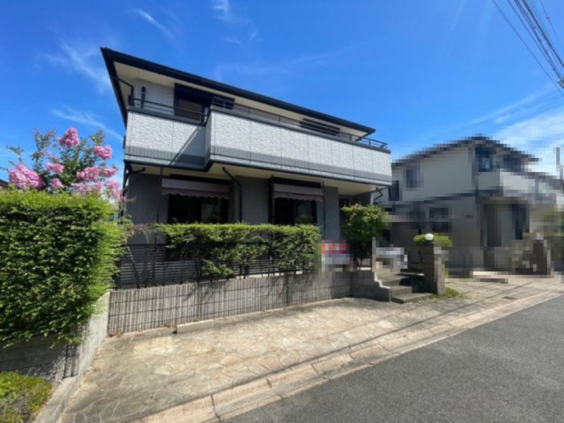 北山1丁目　中古一戸建ての外観|新しい生活にいかがでしょうか？外観はお住まいの顔になります。こだわりたいポイントですね。外壁塗装や屋根塗装のご相談も承っております。
■現地内覧・資金計画相談・住宅ローン相談もお問合せ受付中■