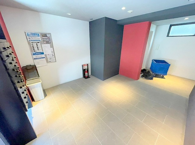 グランパシフィック十三元今里のエントランス