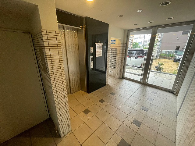 ルーセント菅原のロビー