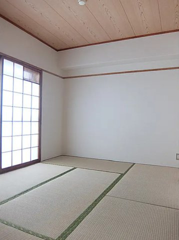 大阪市東住吉区鷹合1丁目　一棟収益マンションの和室