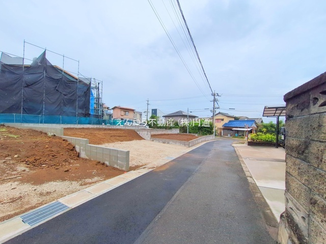 リーブルガーデン田楽町郷中の前面道路含む現地写真