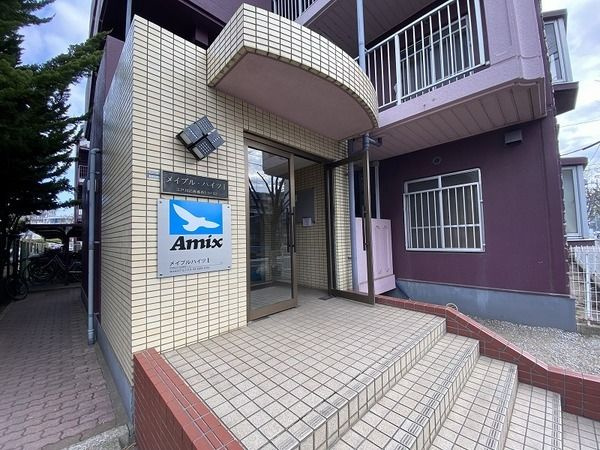 メイプルハイツⅠのエントランス
