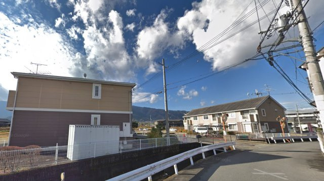 奈良県御所市三室　一棟収益マンション（3棟）の周辺