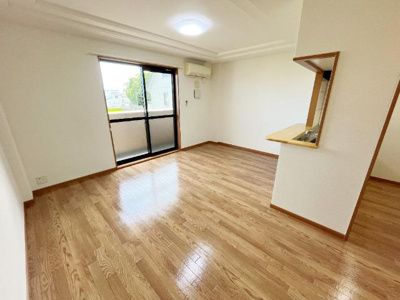 【居間・リビング】 | アクロポリスⅢ | リビング