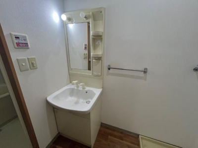 【洗面所】 | ウィンズパレス雅 | 洗髪洗面化粧台