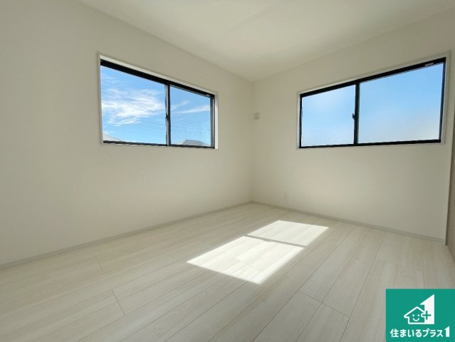 津市芸濃町椋本　第23期　新築一戸建ての洋室|シンプルな洋室は、自分好みのインテリアが楽しめます♪ご家族とインテリアや家具を選びに行くのは新築購入時の醍醐味の一つです。ぜひお楽しみください♪