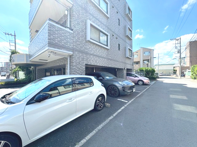 クレアール相模大野の駐車場|敷地内駐車場