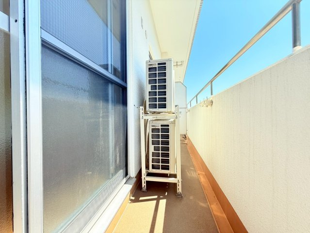 ホワイトヒルのバルコニー