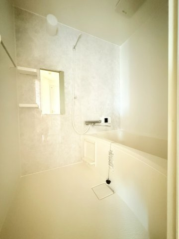 ホワイトヒルの浴室