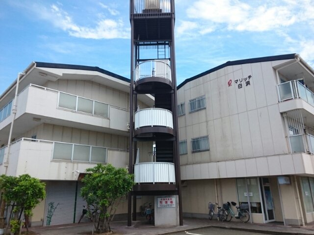 マリッチ白浜の外観