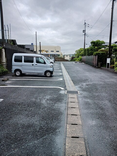 モンブランの駐車場|車をお持ちの方に嬉しい駐車場付きの物件です