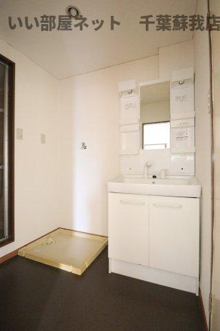 ファミーユ１の洗面所|朝の準備に活躍する、洗髪洗面化粧台！