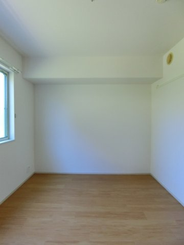 ブライト　スクエア　Ⅱの洋室