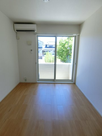 ブライト　スクエア　Ⅱの居間・リビング