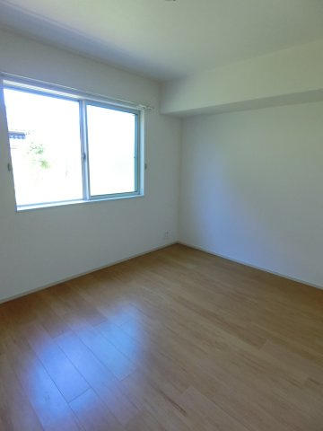 ブライト　スクエア　Ⅱの洋室