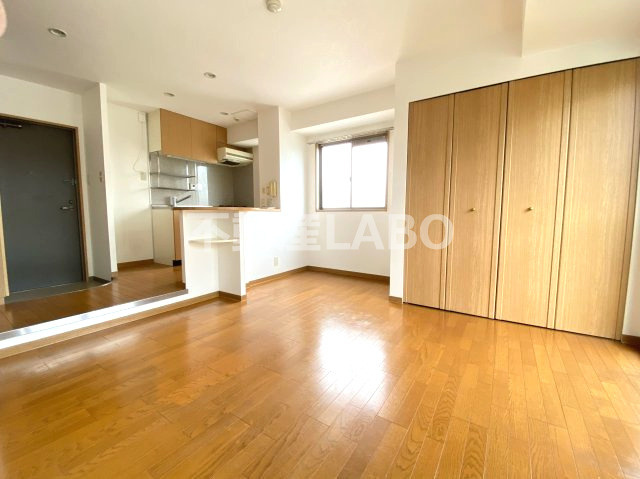 ドムール九条の居間・リビング