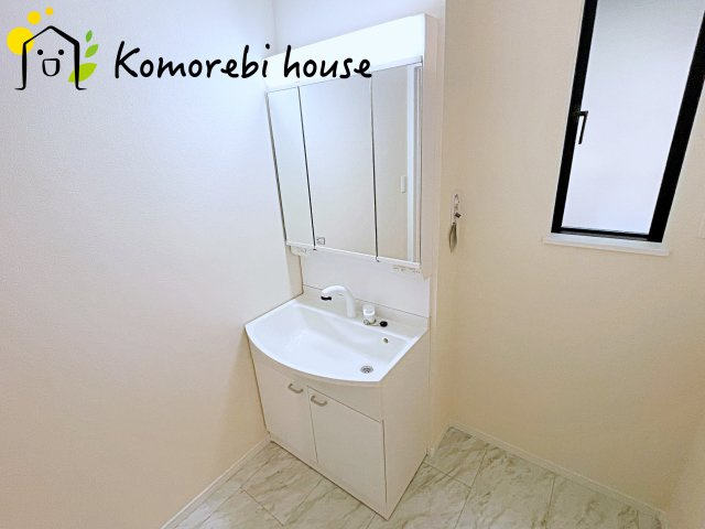 北本市北本　第1　新築一戸建て　ハートフルタウン　Aの独立洗面台|独立洗面台で身支度をすべて済ませてしまいましょう