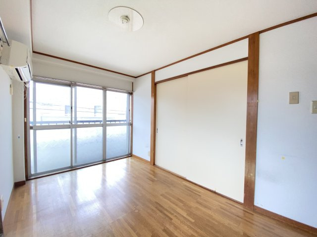 【居間・リビング】