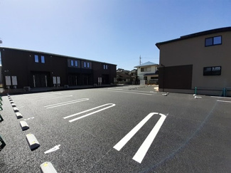 【駐車場】 | エピナール土浦１ | 駐車場があるので、車を買う予定の方も安心です