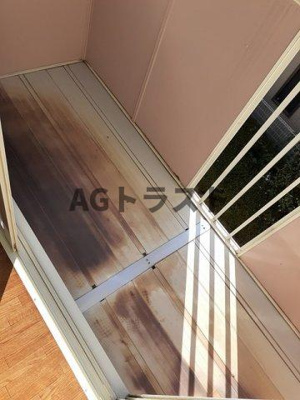 【バルコニー】 | レーベンプラザ | 暖かな日差しのふりそそぐバルコニー