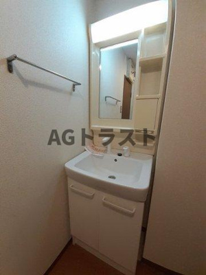 【洗面所】 | レーベンプラザ | スペースが確保できる洗面所です