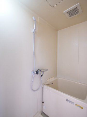 川崎ビルの浴室|※写真は別の部屋のものです。
