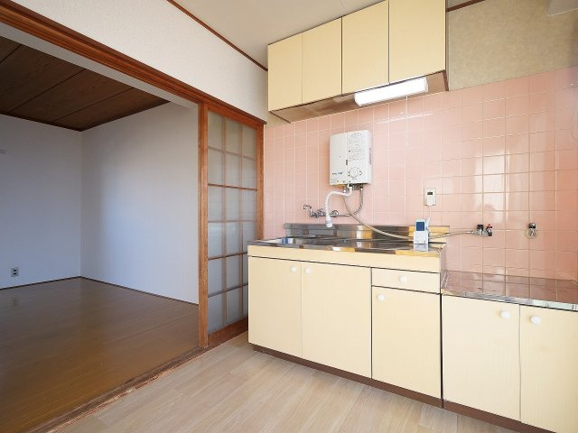 川崎ビルのキッチン|※写真は別の部屋のものです。