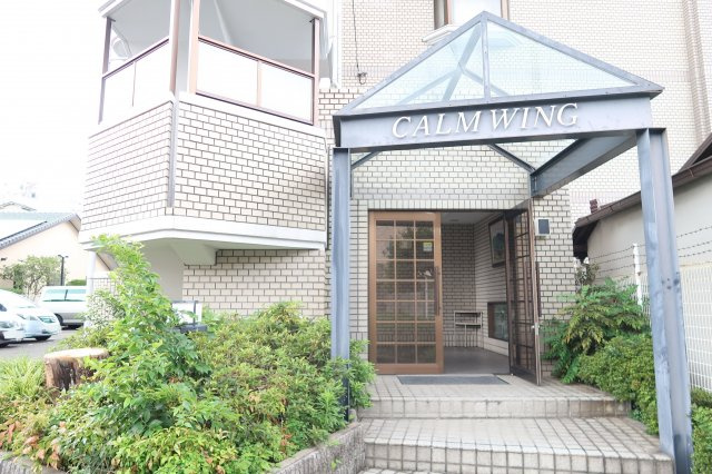 カームウイングのエントランス|マンションの入口