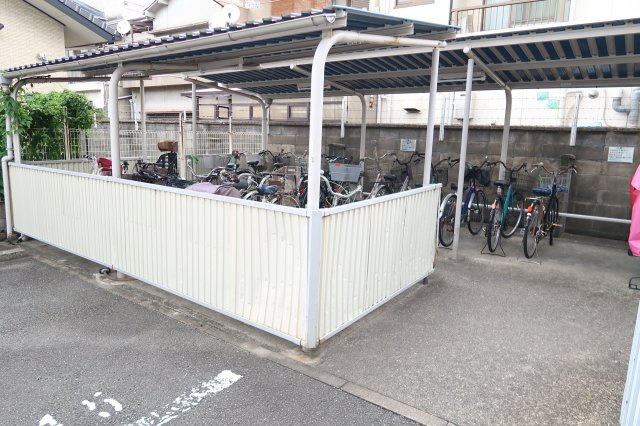 カームウイングのその他共用部分|敷地内駐輪場