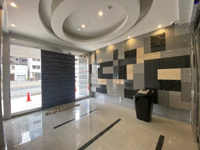 【エントランス】エイトバレー横川リバーフロント