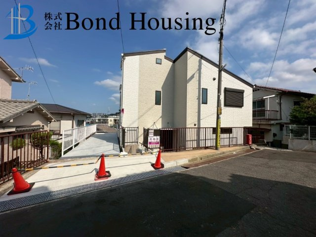 ルーフバルコニー付き　垂水区泉が丘３丁目　新築戸建